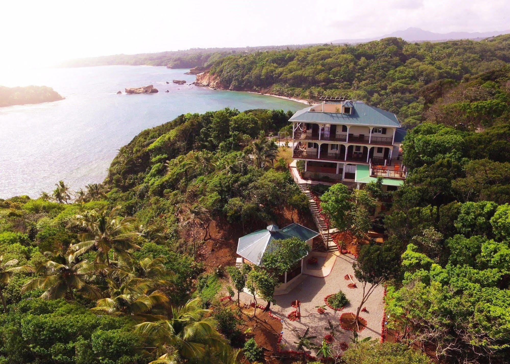 Готель Calibishie Cove Екстер'єр фото